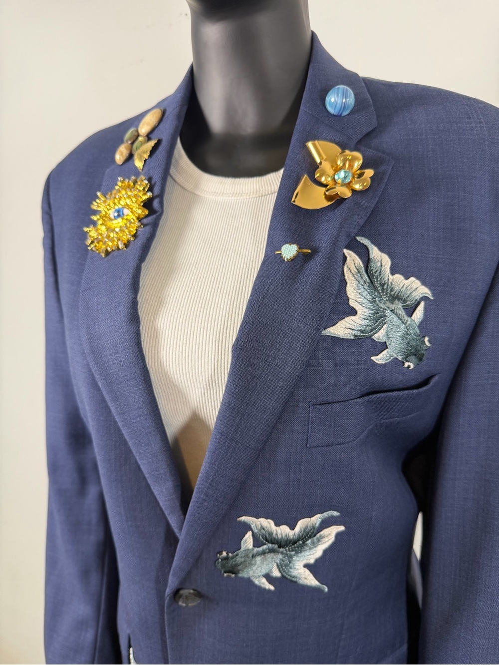Jos. A. Bank Blue Fish Embroidered Blazer with Brooches